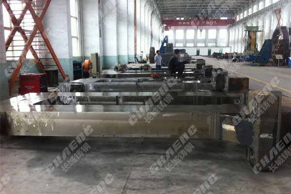機(jī)架加工廠是如何處理大型鑄鋼件磨損的問題？